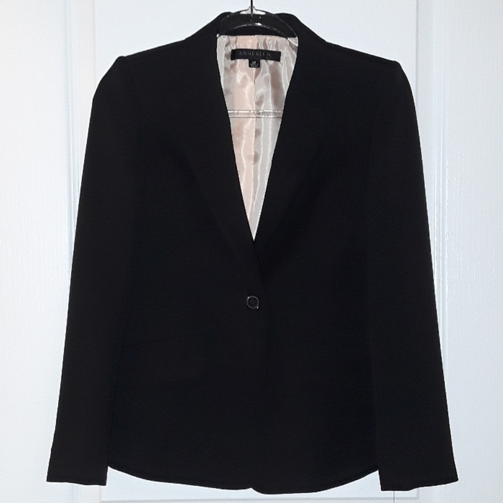 Jacket NWT